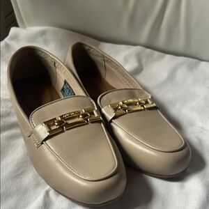 Nautica Beige Loafers with Gold Detail